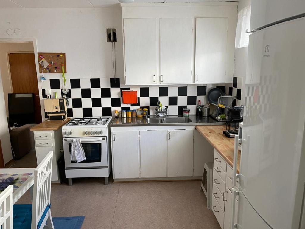 Billigt Och Frecsh Apartment กอเทนเบิร์ก ภายนอก รูปภาพ